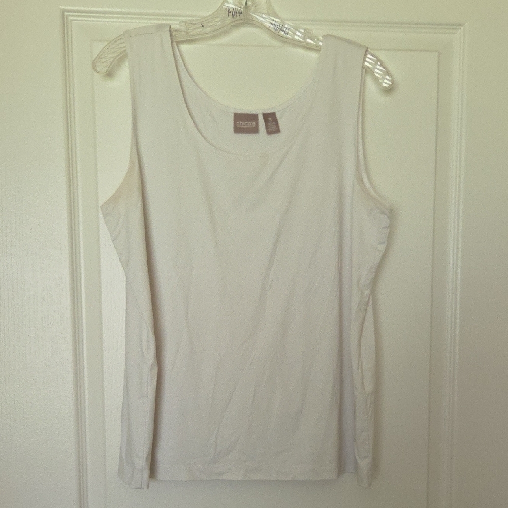 Chico's White Sleeveless Tank Top
